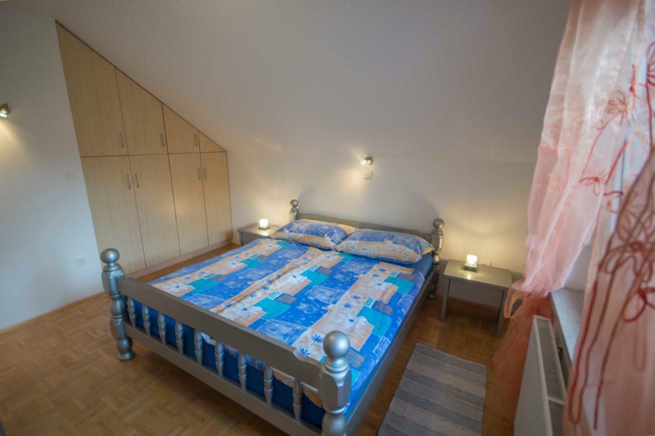 Apartma Mojca 보히니 외부 사진